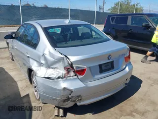 2007 BMW 3 Series 328i with VIN WBAVC53537FZ80538, listed as a IAAI auction lot 42675956 with 235,056 mi miles and . Bid and sale history available at DreamBid. Image 3.
