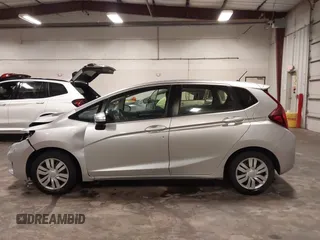 2016 Honda Fit LX с VIN JHMGK5H51GX009912, выставлен на аукционе IAAI как лот 42099295 с пробегом 256 947 миль миль и . История ставок и продаж доступна на DreamBid. Изображение 15.
