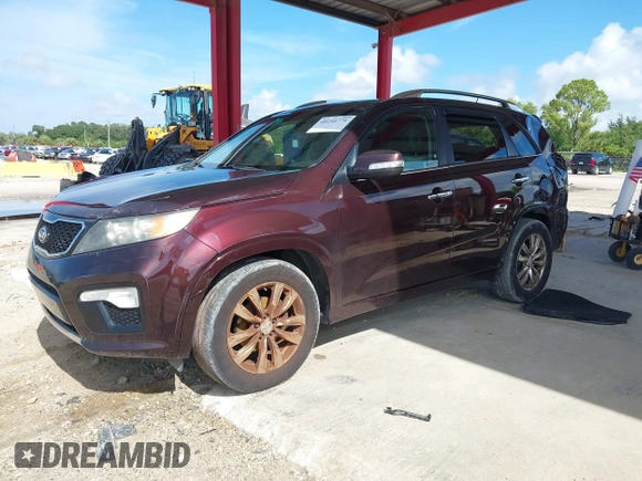 2012 Kia Sorento SX with VIN 5XYKW4A24CG207956, listed as a IAAI auction lot 40244776 with 112,703 mi miles. Bid and sale history available at carsss.com. Image 2.