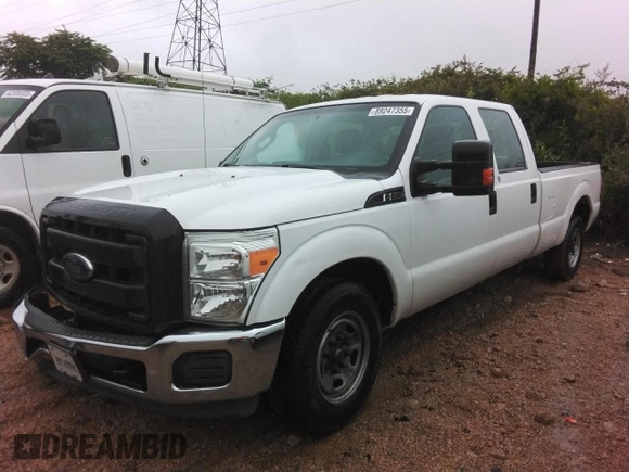 2015 Ford F-250 XL z VIN 1FT7W2A67FED48997, wystawiony jako Copart lot #89247355 z przebiegiem 291 467 mil mil oraz Szkoda całkowita • Salvage title. Historia ofert i sprzedaży dostępna na DreamBid. Obrazek 1.