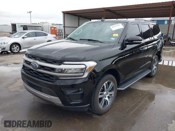 2022 Ford Expedition XLT with VIN 1FMJU1HT1NEA49551, listed as a IAAI auction lot 41912662 with 36,988 mi miles. Bid and sale history available at carsss.com. Image 2.