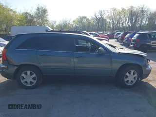 2006 Chrysler Pacifica Touring z VIN 2A4GM68476R725696, wystawiony jako IAAI lot #42003764 z przebiegiem Nie podano mil oraz . Historia ofert i sprzedaży dostępna na DreamBid. Obrazek 13.