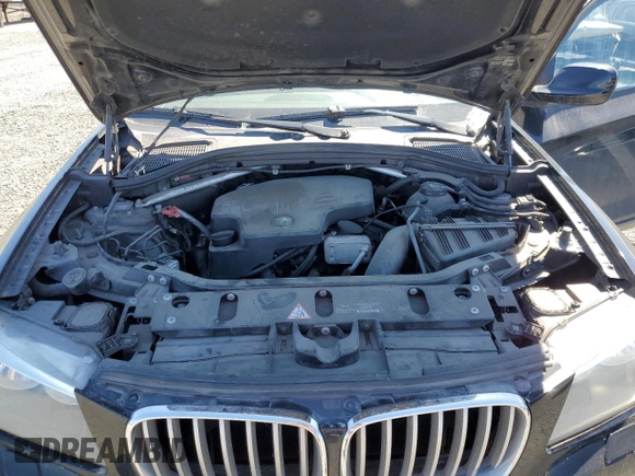 2014 BMW X3 xDrive28i z VIN 5UXWX9C52E0D42737, wystawiony jako Copart lot #55580675 z przebiegiem Nie podano mil oraz Czysty tytuł • Clean title. Historia ofert i sprzedaży dostępna na DreamBid. Obrazek 12.