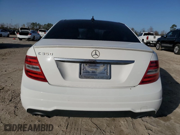 2014 Mercedes-Benz C 350 Sport with VIN WDDGF5HB4EA932208, listed as a Copart auction lot 41542445 with 243,780 mi miles and Clean Title. Bid and sale history available at DreamBid. Image 6.