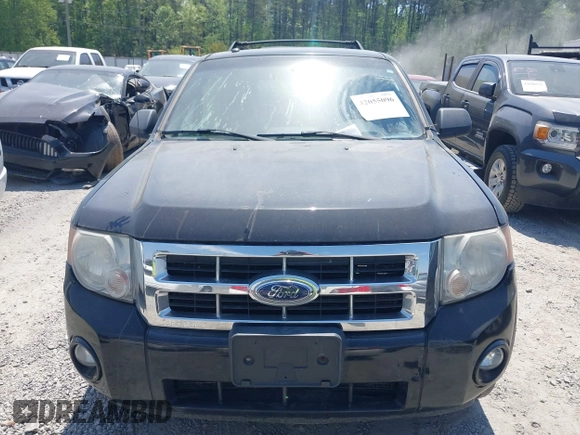 2008 Ford Escape XLT с VIN 1FMCU931X8KB06459, выставлен на аукционе IAAI как лот 42055096 с пробегом 156 316 миль миль и . История ставок и продаж доступна на DreamBid. Изображение 12.
