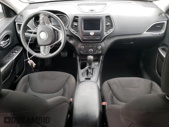 2019 Jeep Cherokee Latitude z VIN 1C4PJLCB3KD269759, wystawiony jako Copart lot #57451945 z przebiegiem 80 263 mil mil oraz Szkoda całkowita • Salvage title. Historia ofert i sprzedaży dostępna na DreamBid. Obrazek 8.