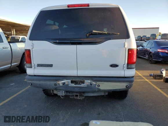 2004 Ford Excursion Special Serv z VIN 1FMSU41P54EA71019, wystawiony jako Copart lot #82715774 z przebiegiem 209 603 mil mil oraz Czysty tytuł • Clean title. Historia ofert i sprzedaży dostępna na DreamBid. Obrazek 6.
