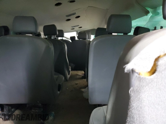 2017 Ford Transit XL z VIN 1FBZX2YM4HKA00819, wystawiony jako Copart lot #49780555 z przebiegiem 251 396 mil mil oraz Nie do naprawy. Historia ofert i sprzedaży dostępna na DreamBid. Obrazek 10.