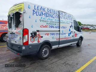 2016 Ford Transit Cargo с VIN 1FTBW2CM6GKA02321, выставлен на аукционе IAAI как лот 42240324 с пробегом Не указан миль и . История ставок и продаж доступна на DreamBid. Изображение 4.
