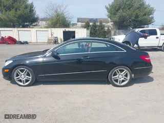 2013 Mercedes-Benz E-Class E 350 with VIN WDDKJ8JB5DF204404, listed as a IAAI auction lot 41791709 with 110,482 mi miles. Bid and sale history available at carsss.com. Image 14.