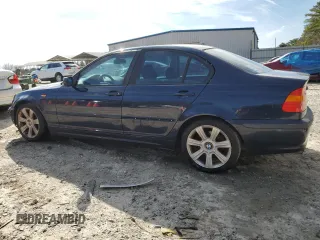 2002 BMW 3 Series 325i with VIN WBAET37432NJ18618, listed as a Copart auction lot 45712215 with 204,462 mi miles and Salvage Title. Bid and sale history available at carsss.com. Image 2.