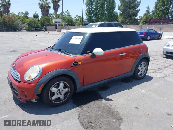 2011 MINI Hardtop with VIN WMWSU3C50BT094515, listed as a IAAI auction lot 42500608 with 154,534 mi miles and . Bid and sale history available at DreamBid. Image 6.