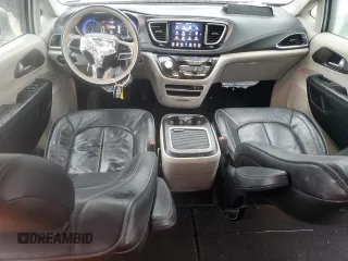 2018 Chrysler Pacifica Limited with VIN 2C4RC1GG1JR320524, listed as a Copart auction lot 48353795 with 133,624 mi miles and Salvage title. Bid and sale history available at DreamBid. Image 8.