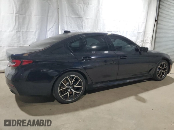 2021 BMW 5 Series 530i xDrive with VIN WBA13BJ09MWX11590, listed as a Copart auction lot 45323525 with 77,634 mi miles and Clean Title. Bid and sale history available at carsss.com. Image 3.
