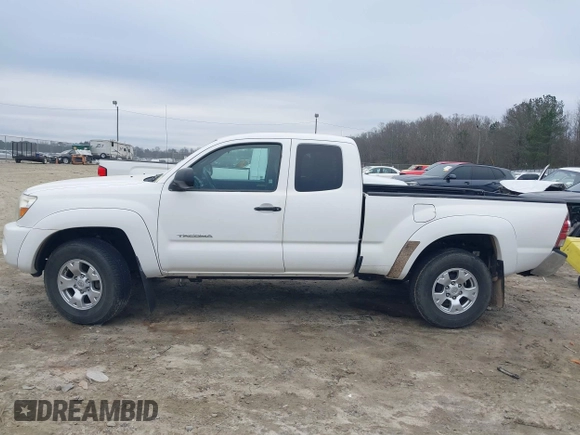 2011 Toyota Tacoma with VIN 5TFUU4EN1BX017921, listed as a IAAI auction lot 41500421 with 75,252 mi miles. Bid and sale history available at carsss.com. Image 14.