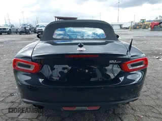 2018 FIAT 124 Spider Classica z VIN JC1NFAEK7J0138993, wystawiony jako IAAI lot #41726083 z przebiegiem 16 974 mil mil oraz . Historia ofert i sprzedaży dostępna na DreamBid. Obrazek 16.