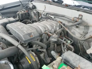 2003 Toyota Tundra SR5 с VIN 5TBBT44163S376528, выставлен на аукционе IAAI как лот 41472740 с пробегом 243 141 миль миль и . История ставок и продаж доступна на DreamBid. Изображение 19.