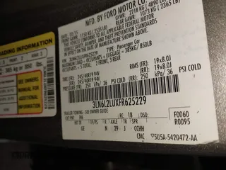 2015 Lincoln MKZ Hybrid with VIN 3LN6L2LUXFR625229, listed as a IAAI auction lot 41723225 with 107,171 mi miles. Bid and sale history available at carsss.com. Image 9.