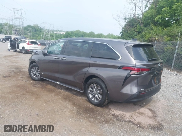 2021 Toyota Sienna XLE with VIN 5TDYSKFC9MS014413, listed as a IAAI auction lot 42449852 with 111,712 mi miles and . Bid and sale history available at DreamBid. Image 3.