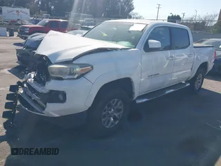 2017 Toyota Tacoma SR5 with VIN 5TFAZ5CN9HX039333, listed as a IAAI auction lot 41701962 with 102,737 mi miles and . Bid and sale history available at carsss.com. Image 17.