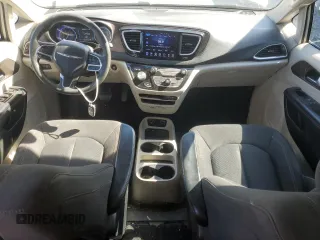 2017 Chrysler Pacifica Touring with VIN 2C4RC1DG9HR722869, listed as a Copart auction lot 58184695 with 221,698 mi miles and Salvage title. Bid and sale history available at DreamBid. Image 8.