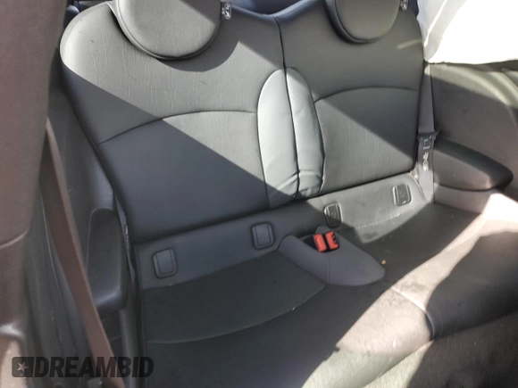 2009 MINI Hardtop S with VIN WMWMF73559TW85198, listed as a Copart auction lot 47538725 with 136,006 mi miles and Salvage title. Bid and sale history available at DreamBid. Image 10.