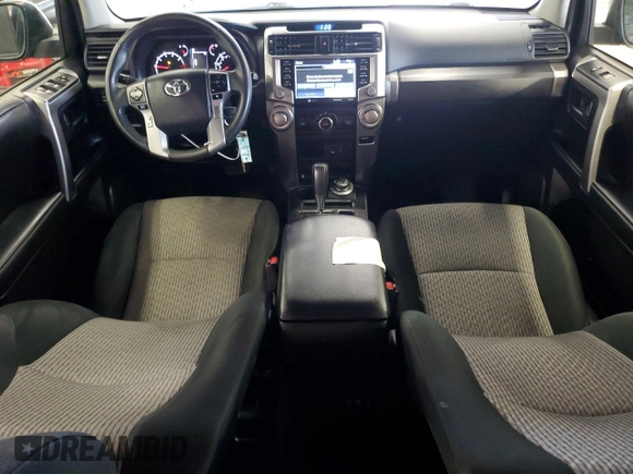 2020 Toyota 4Runner SR5 with VIN JTEBU5JR9L5798203, listed as a Copart auction lot 61198375 with 127,211 mi miles and Clean title. Bid and sale history available at DreamBid. Image 8.