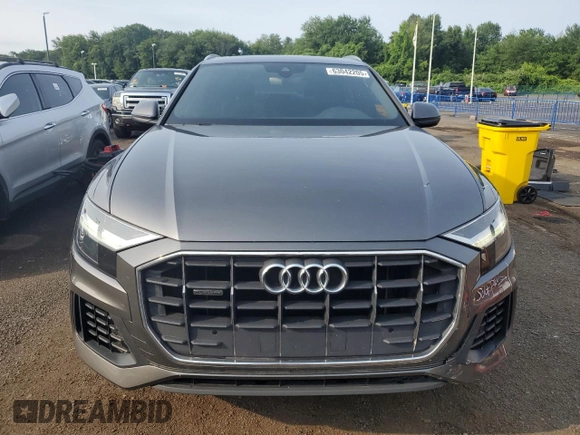 2019 Audi Q8 Premium z VIN WA1AVAF10KD020279, wystawiony jako Copart lot #63042205 z przebiegiem 102 032 mil mil oraz Szkoda całkowita • Salvage title. Historia ofert i sprzedaży dostępna na DreamBid. Obrazek 5.