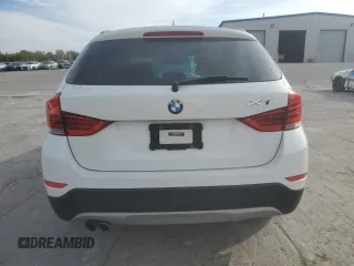 2015 BMW X1 sDrive28i with VIN WBAVM1C50FV498720, listed as a Copart auction lot 80381264 with 0 mi miles and Salvage Title. Bid and sale history available at carsss.com. Image 6.