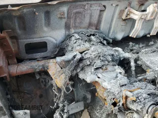 1994 Isuzu Trooper z VIN JACDH58VXR7931051, wystawiony jako Copart lot #50436555 z przebiegiem Nie podano mil oraz Nie do naprawy. Historia ofert i sprzedaży dostępna na DreamBid. Obrazek 9.
