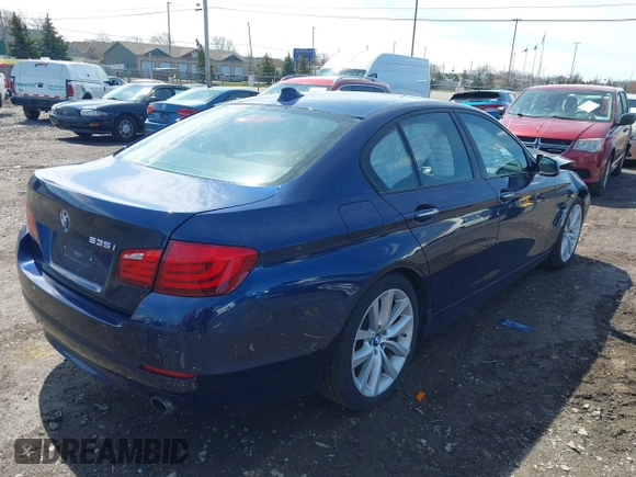 2012 BMW 5 Series 535i xDrive with VIN WBAFU7C57CDU57364, listed as a IAAI auction lot 41972047 with 150,000 mi miles. Bid and sale history available at carsss.com. Image 4.