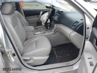 2013 Toyota Highlander with VIN 5TDZK3EH0DS111944, listed as a IAAI auction lot 41399844 with 54,696 mi miles. Bid and sale history available at carsss.com. Image 5.