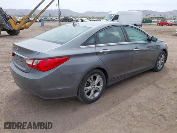 2011 Hyundai Sonata SE with VIN 5NPEC4AC0BH302181, listed as a IAAI auction lot 41945272 with 258,242 mi miles. Bid and sale history available at carsss.com. Image 4.