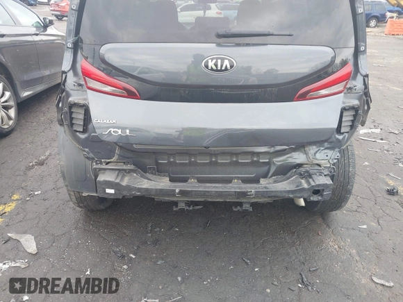 2020 Kia Soul S with VIN KNDJ23AU9L7732303, listed as a IAAI auction lot 41891442 with 47,101 mi miles and . Bid and sale history available at DreamBid. Image 6.