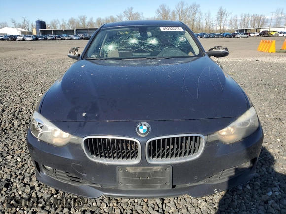 2013 BMW 3 Series 328i xDrive with VIN WBA3B3G58DNP38418, listed as a Copart auction lot 48253075 with 123,768 mi miles and Salvage title. Bid and sale history available at DreamBid. Image 5.