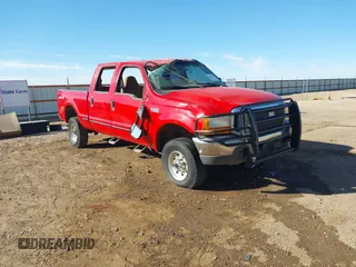 1999 Ford Super Duty F-250 XL with VIN 1FTNW21F7XEA71082, listed as a IAAI auction lot 41665200 with 210,841 mi miles. Bid and sale history available at carsss.com. Image 1.