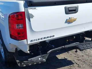 2009 Chevrolet Silverado 1500 with VIN 2GCEC23J391139098, listed as a IAAI auction lot 41440718 with 143,000 mi miles and . Bid and sale history available at DreamBid. Image 5.