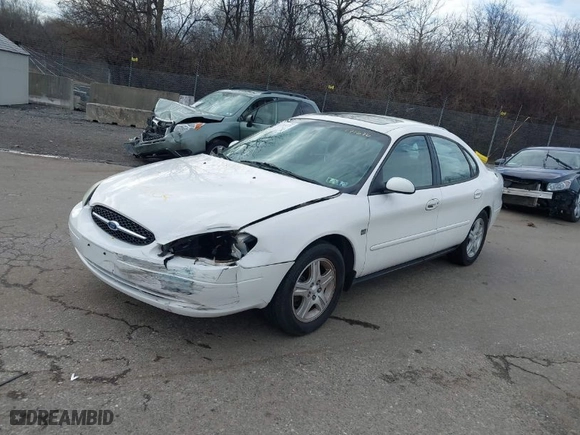 2002 Ford Taurus SEL with VIN 1FAFP56S12A171676, listed as a IAAI auction lot 41733271 with 61,033 mi miles. Bid and sale history available at carsss.com. Image 2.
