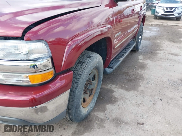 2003 Chevrolet Tahoe LS with VIN 1GNEK13Z03J118118, listed as a IAAI auction lot 38838515 with 0 mi miles. Bid and sale history available at carsss.com. Image 6.