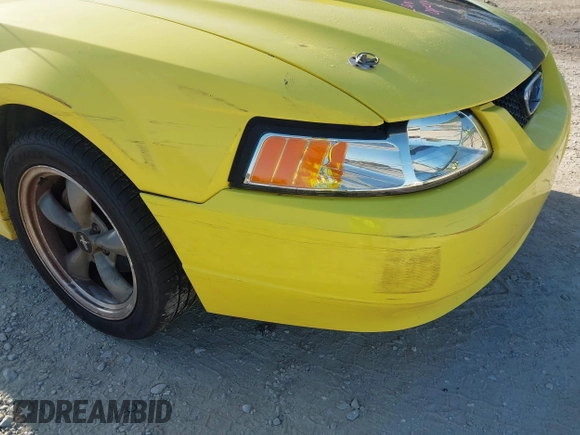 2000 Ford Mustang GT with VIN 1FAFP42X2YF259336, listed as a IAAI auction lot 42024703 with 134,358 mi miles. Bid and sale history available at carsss.com. Image 6.