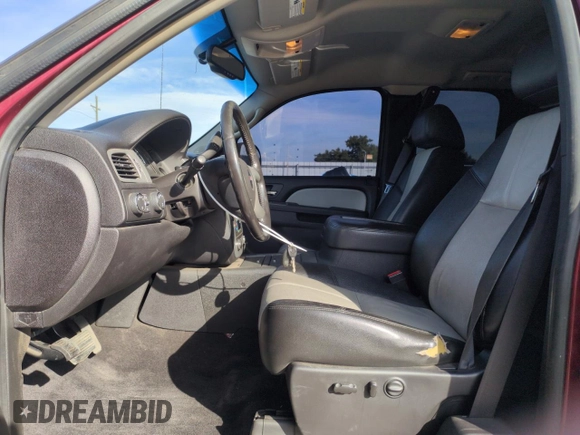 2013 GMC Sierra 1500 SLT z VIN 1GTR2WE70DZ280479, wystawiony jako Copart lot #58602555 z przebiegiem 140 849 mil mil oraz Szkoda całkowita • Salvage title. Historia ofert i sprzedaży dostępna na DreamBid. Obrazek 7.