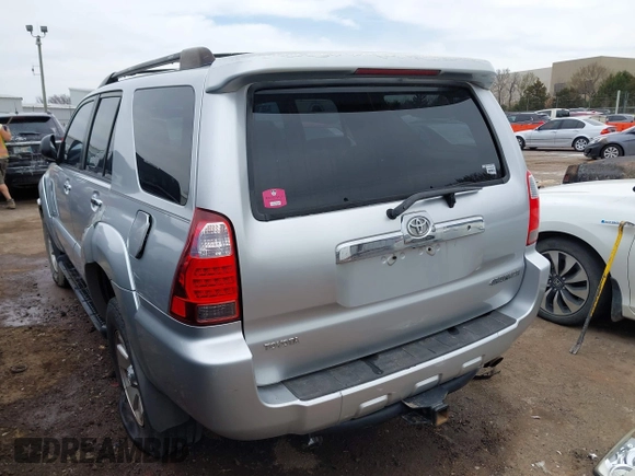 2007 Toyota 4Runner SR5 with VIN JTEZU14R378067211, listed as a IAAI auction lot 41781896 with 237,509 mi miles and . Bid and sale history available at DreamBid. Image 3.