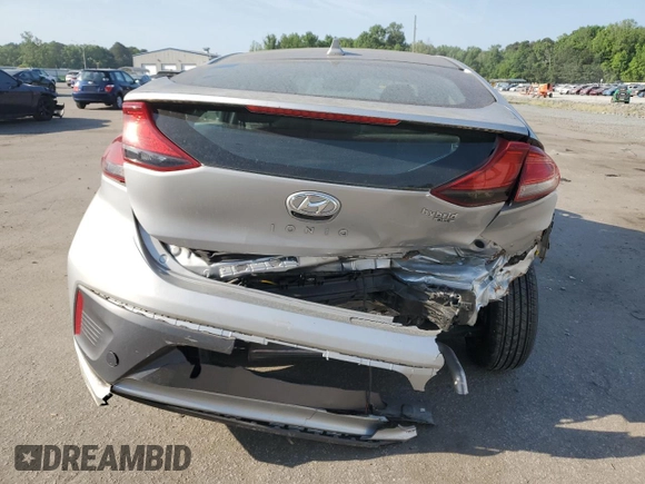 2020 Hyundai Ioniq Blue z VIN KMHC65LC0LU219743, wystawiony jako Copart lot #55329905 z przebiegiem 13 579 mil mil oraz Nie do naprawy • Non repairable. Historia ofert i sprzedaży dostępna na DreamBid. Obrazek 6.