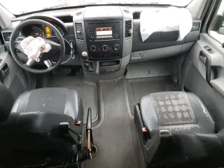 2014 Mercedes-Benz Sprinter Passenger with VIN WDZPE7CC8E5834266, listed as a Copart auction lot 86513834 with 125,433 mi miles and Salvage Title. Bid and sale history available at carsss.com. Image 8.
