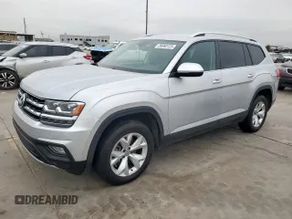 2018 Volkswagen Atlas SE with VIN 1V2CR2CAXJC563350, listed as a Copart auction lot 59360125 with 140,320 mi miles and Salvage title. Bid and sale history available at DreamBid. Image 1.