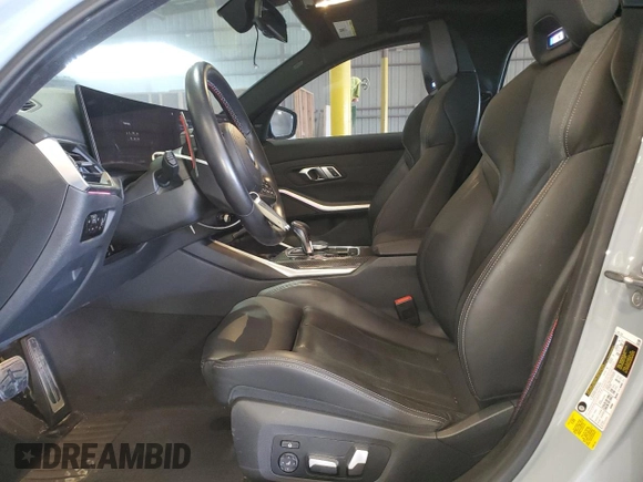 2023 BMW M3 Competition z VIN WBS33AY03PFN62375, wystawiony jako Copart lot #47433395 z przebiegiem 27 849 mil mil oraz Szkoda całkowita • Salvage title. Historia ofert i sprzedaży dostępna na DreamBid. Obrazek 7.