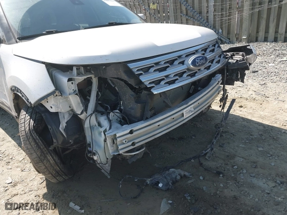 2019 Ford Explorer Limited with VIN 1FM5K8F81KGB06071, listed as a IAAI auction lot 41897131 with 69,831 mi miles. Bid and sale history available at carsss.com. Image 6.