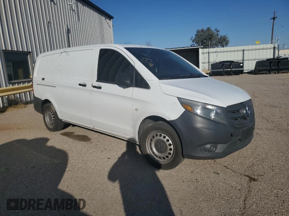 2016 Mercedes-Benz Metris Cargo z VIN WD3PG2EA5G3090076, wystawiony jako Copart lot #47496835 z przebiegiem 109 989 mil mil oraz Szkoda całkowita • Salvage title. Historia ofert i sprzedaży dostępna na DreamBid. Obrazek 4.