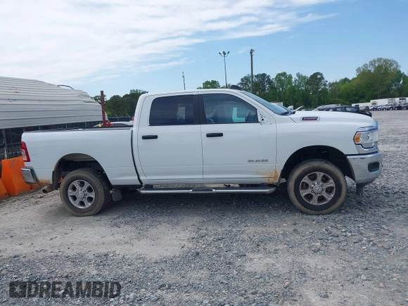 2024 Ram 2500 Big Horn with VIN 3C6UR5DJ4RG249893, listed as a IAAI auction lot 41893825 with 33,955 mi miles. Bid and sale history available at carsss.com. Image 13.