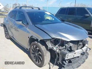 2020 Lexus UX with VIN JTHX9JBH9L2035365, listed as a IAAI auction lot 41712764 with 58,193 mi miles. Bid and sale history available at carsss.com. Image 1.